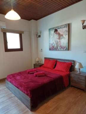 Love Holiday Suite 2